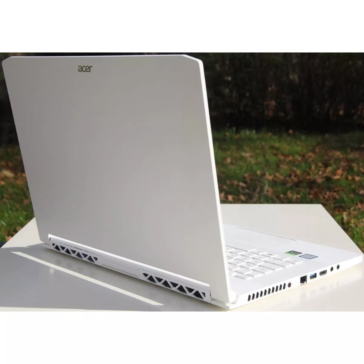 Acer ConceptD 7 CN715-71 (CN715-71-798Y)