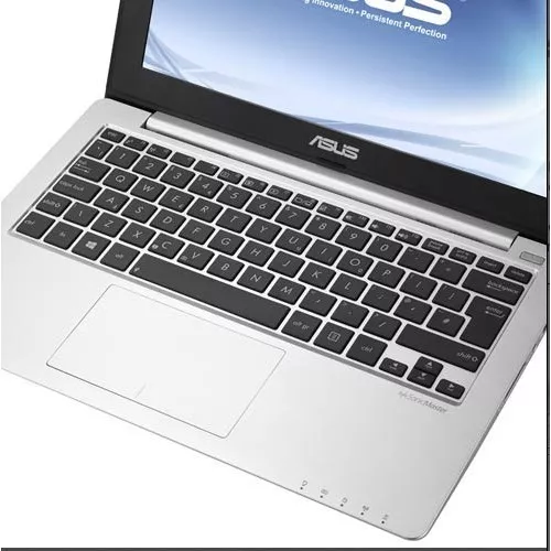 Asus X201E-KX170D